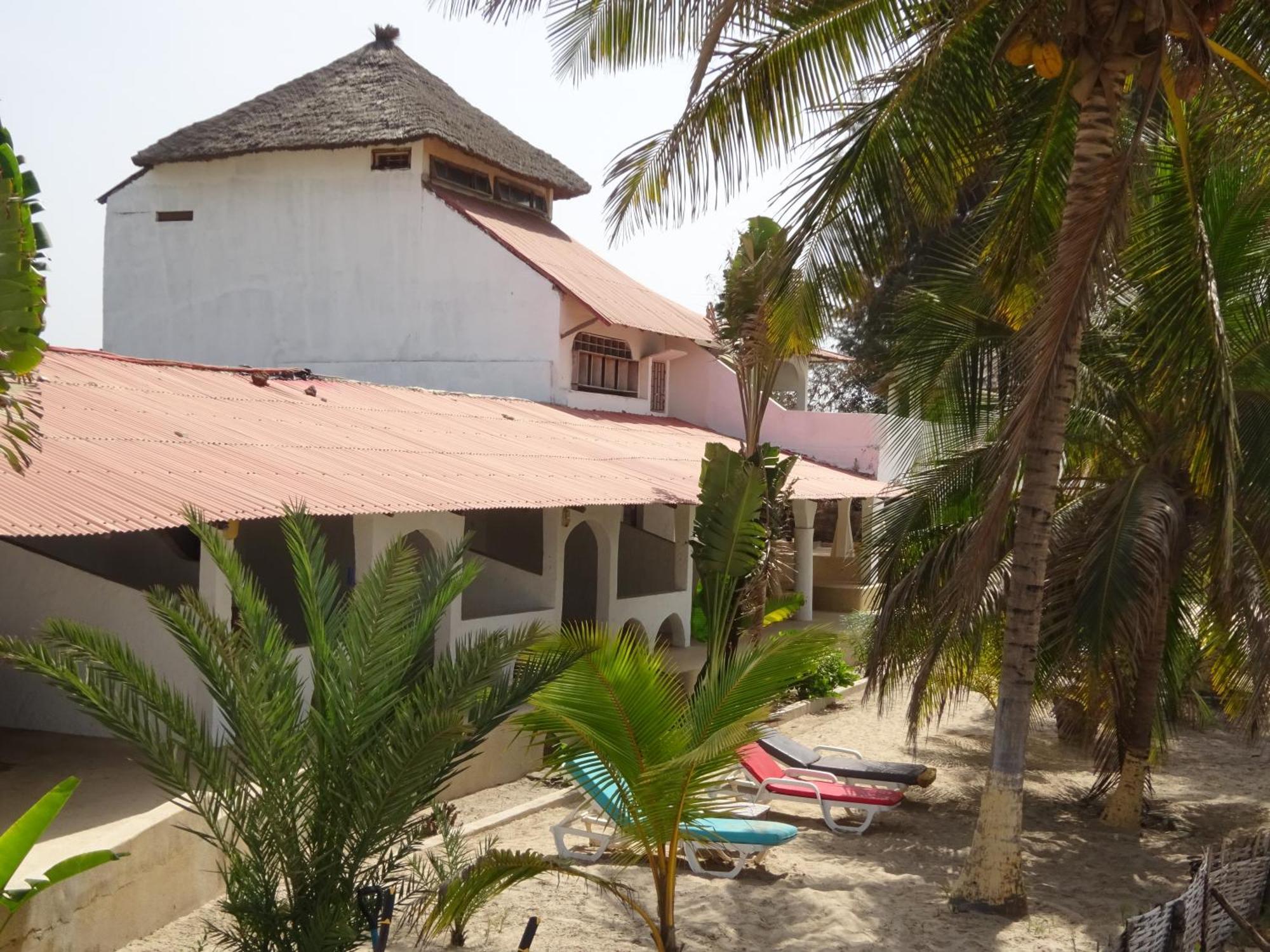 Hotel Du Bar De La Mer Cap Skirring Kabrousse Exterior foto