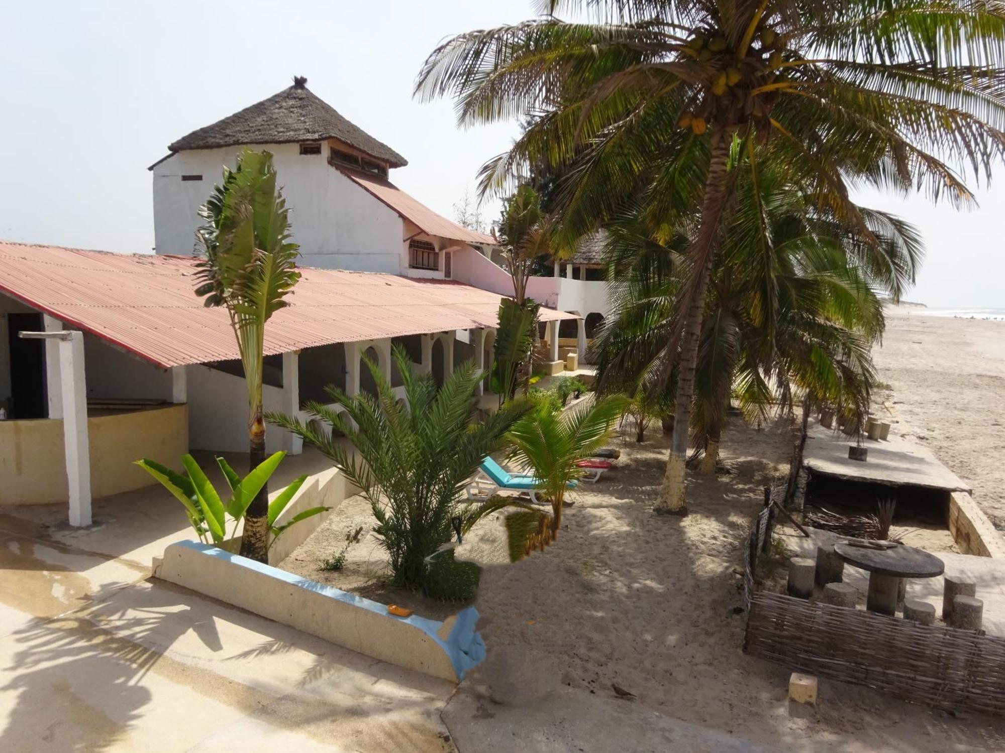 Hotel Du Bar De La Mer Cap Skirring Kabrousse Exterior foto